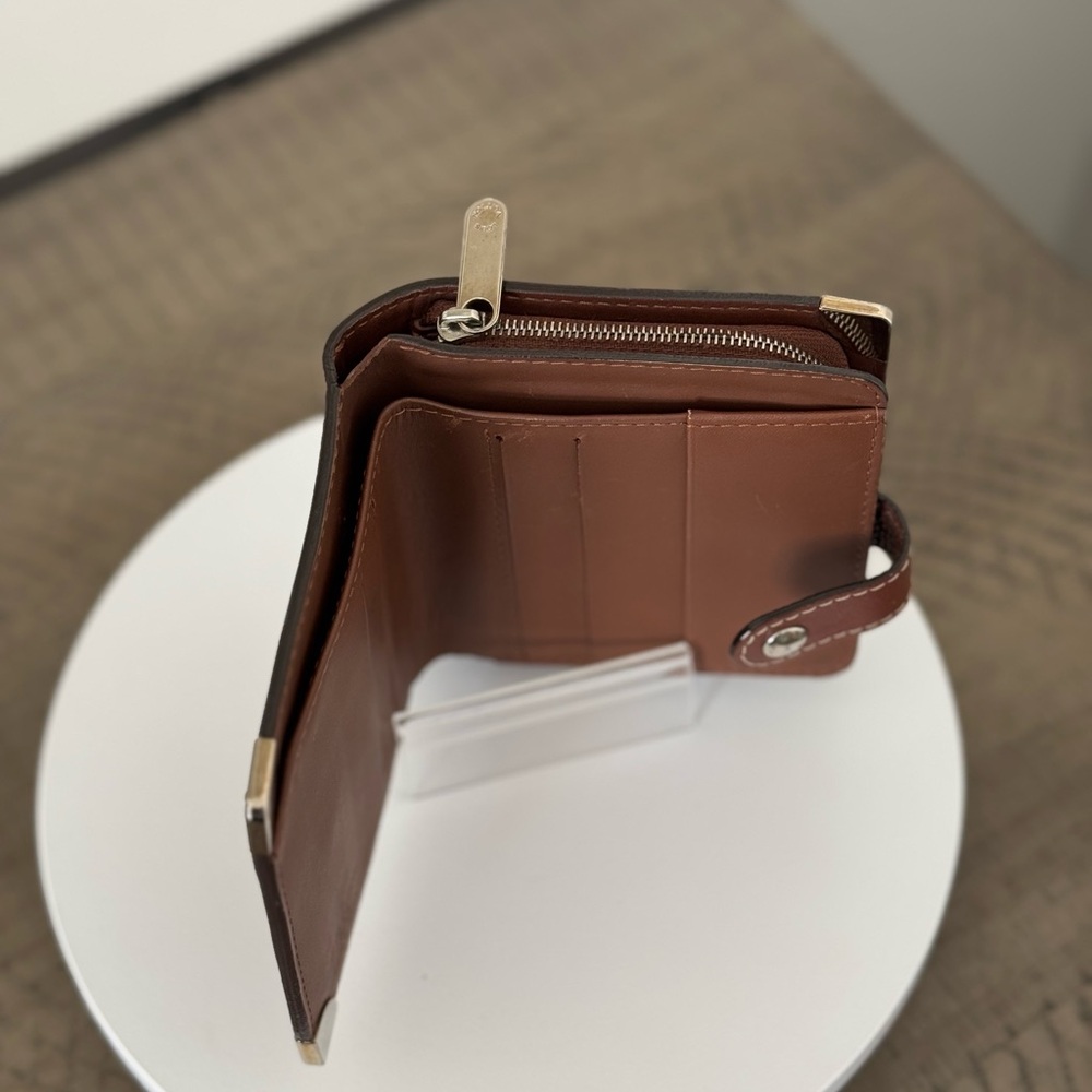 Louis Vuitton Suhali Leather Compact Wallet - Picture 6 of 10